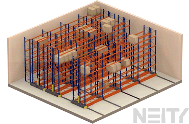 Складское помещение, оборудованное мобильными стеллажами pallet racks on mobile bases 